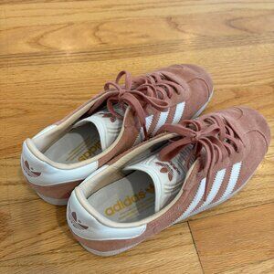 Adidias Gazelle Shoes